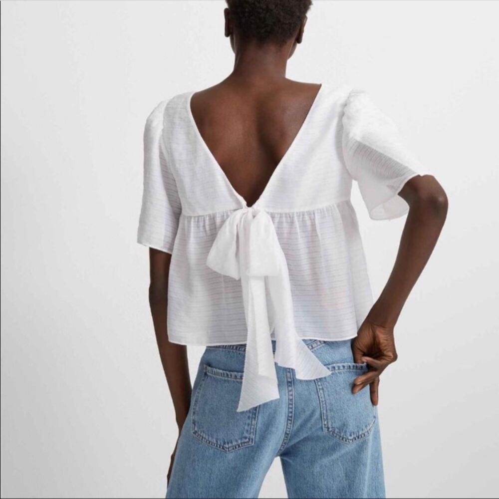 Club Monaco solid white short sleeve blouse with open back, XS - Picture 8 of 8